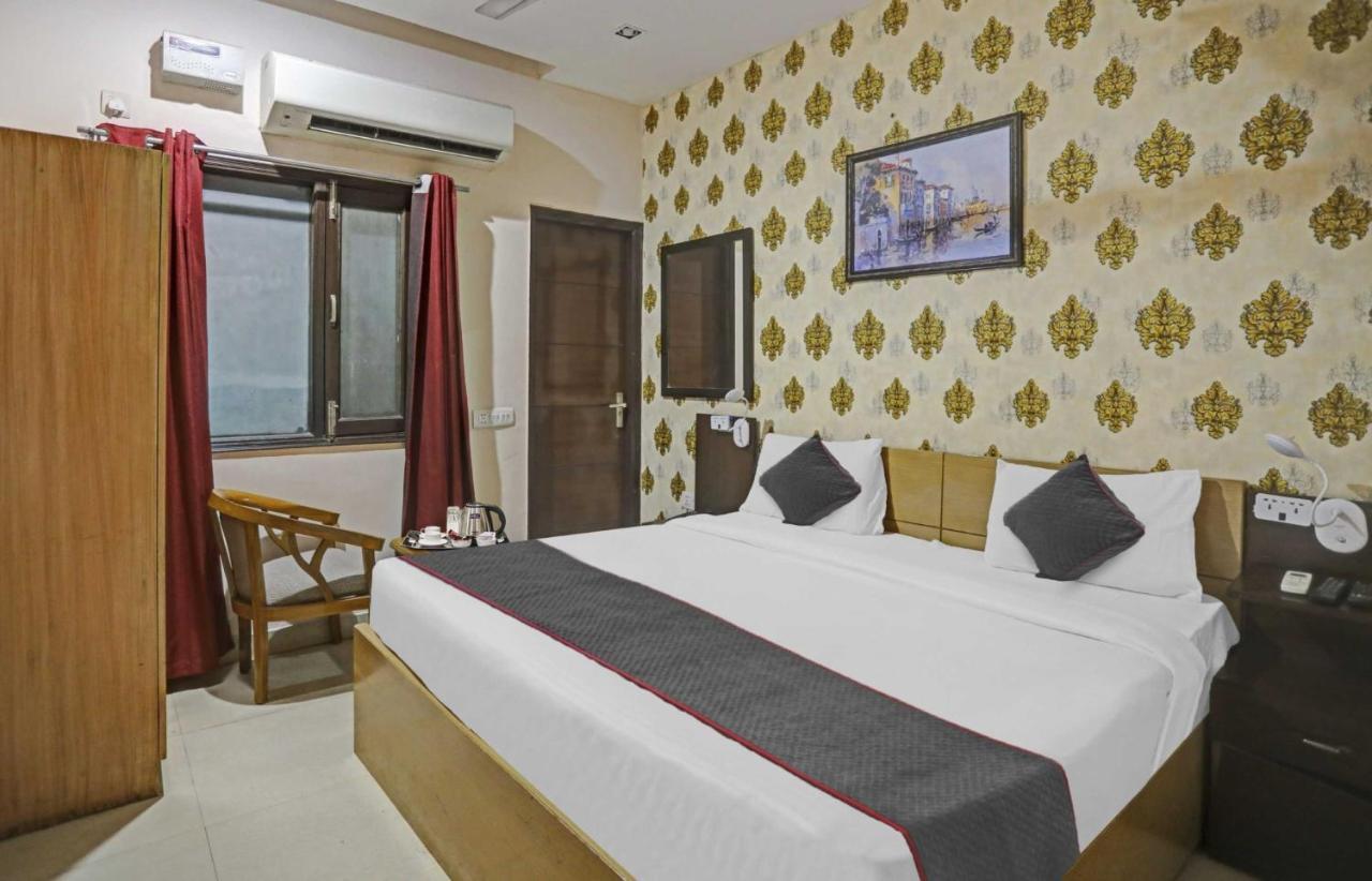 Hotel O Shivam Guest House New Delhi Exterior photo
