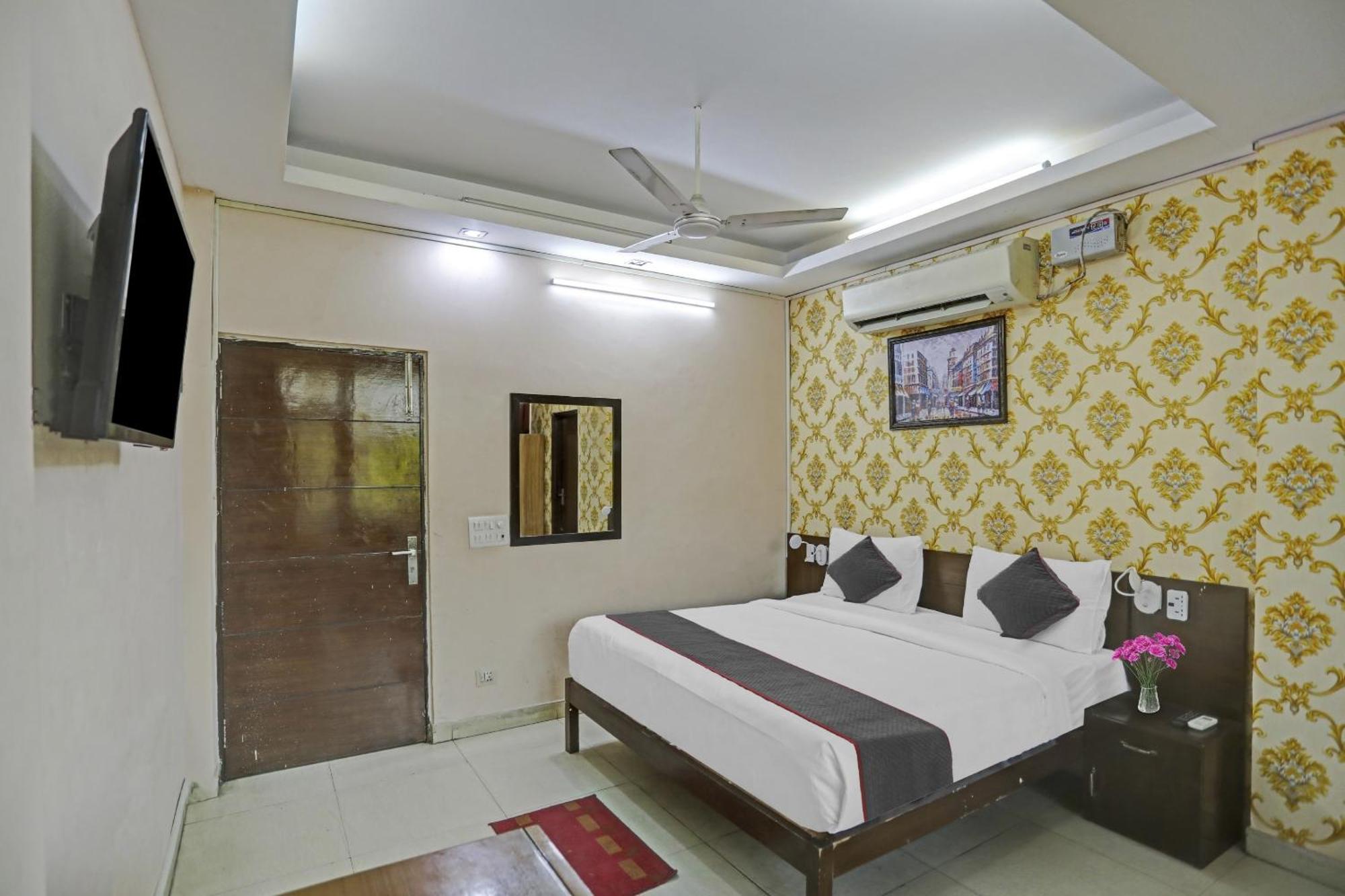 Hotel O Shivam Guest House New Delhi Exterior photo