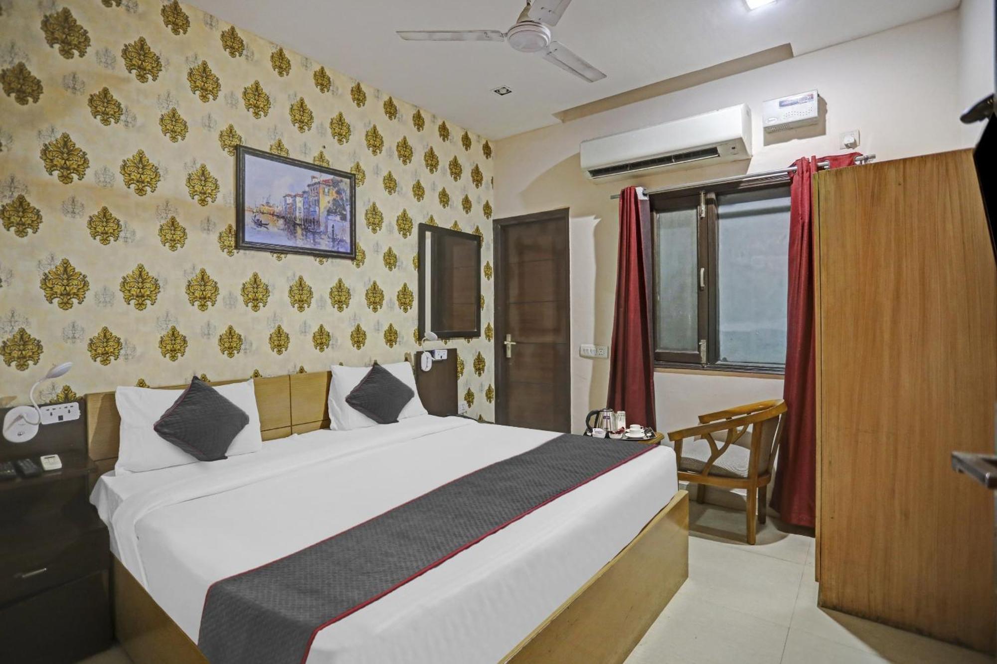 Hotel O Shivam Guest House New Delhi Exterior photo