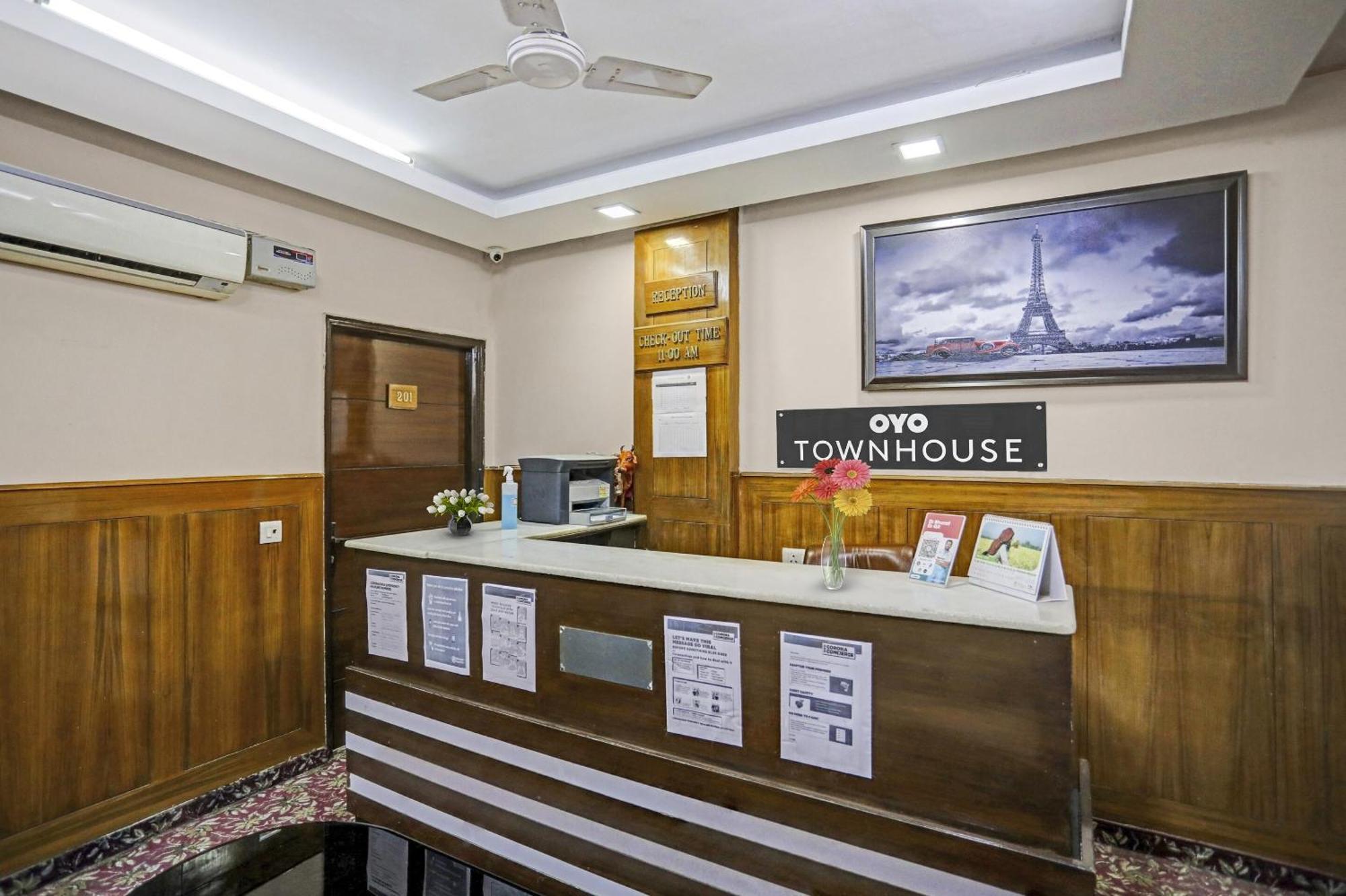 Hotel O Shivam Guest House New Delhi Exterior photo